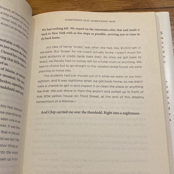 The Magnolia Story by Chip and Joanna Gaines with Mark Dagostino Hardback - Picture 3 of 4